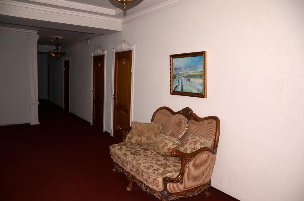 Saryarka Hotel Astana Zewnętrze zdjęcie