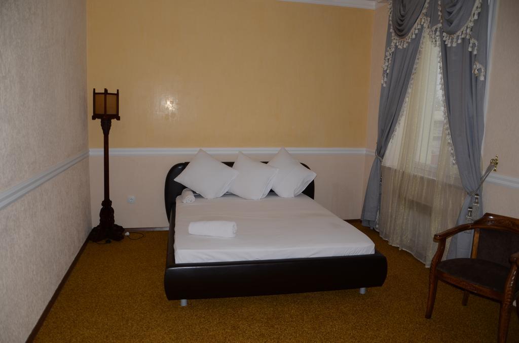 Saryarka Hotel Astana Pokój zdjęcie